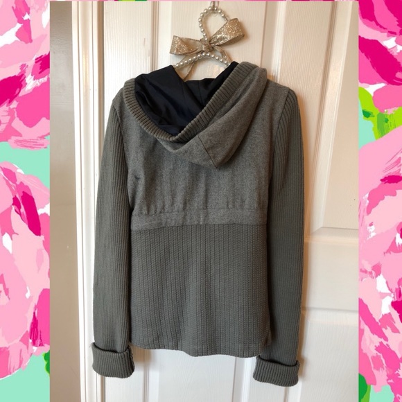 Jacket - Picture 2 of 4